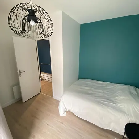 Longere En Centre-ville Vila *